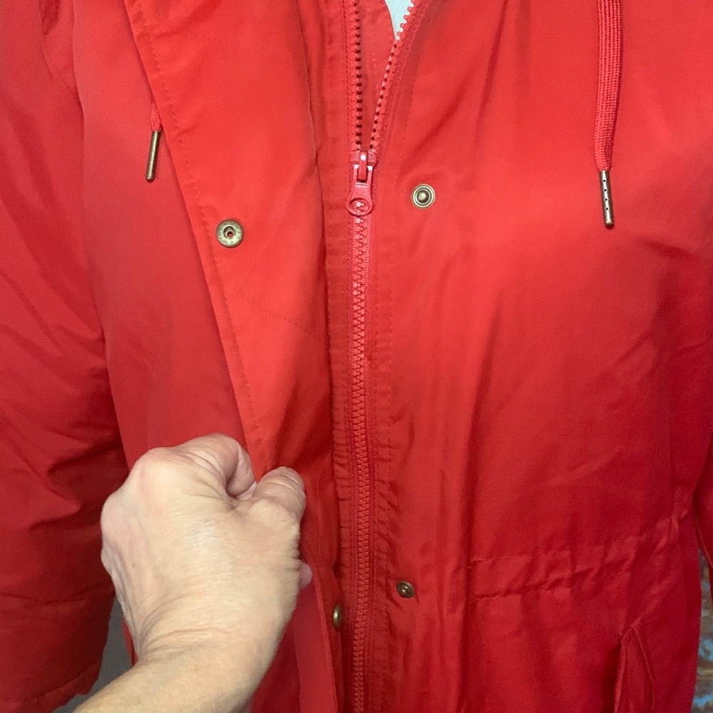 Universal Thread Red Puffer Jacket With Faux Fur … - image 2